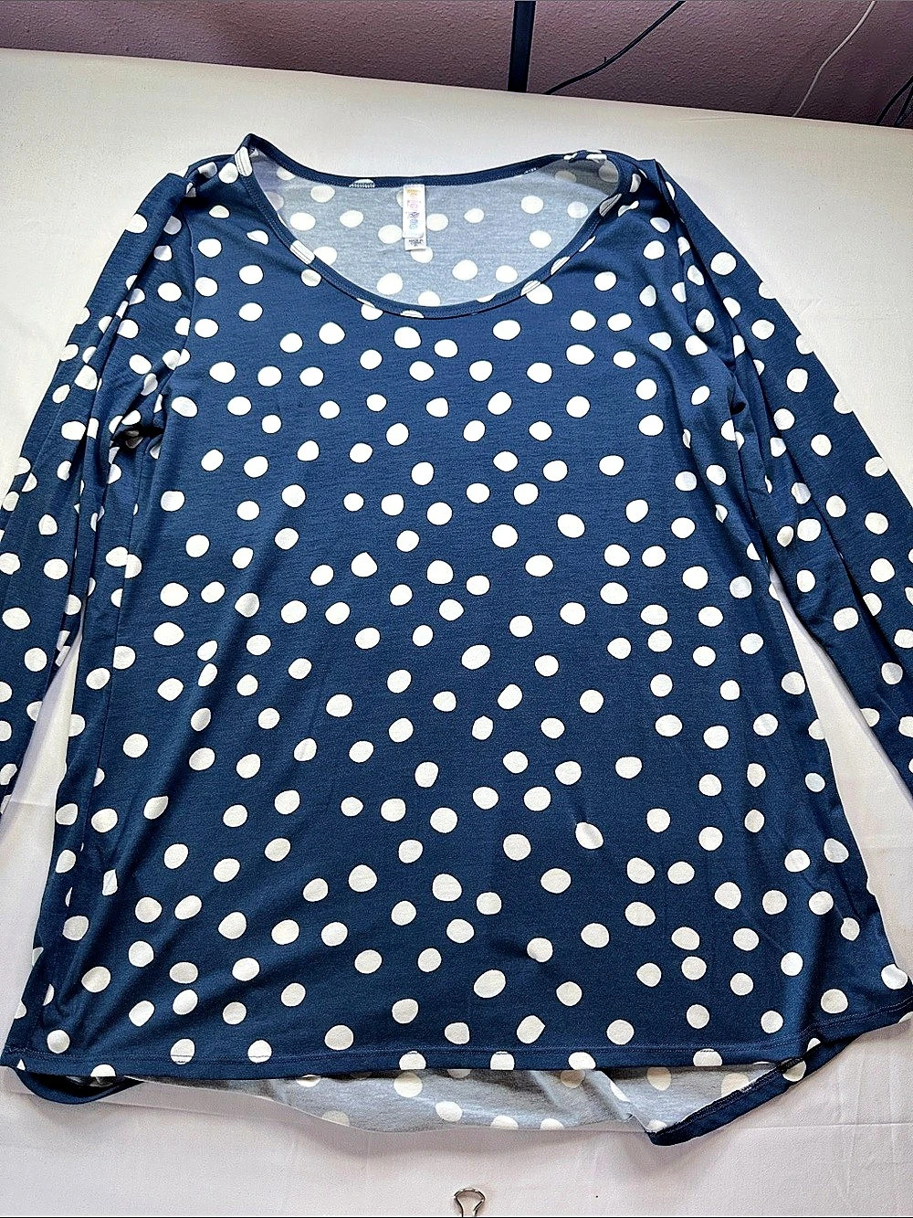 LuLaRoe Polka Dot Long Sleeve Top in Blue & White Size XL